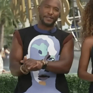 Access Hollywood Scott Evans Abstract Face Vest