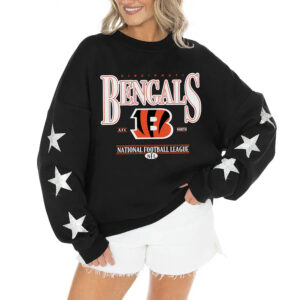 Show your Bengals pride in style with the Women's Rhinestone Star Sleeve Pullover. This oversized tri-blend design offers comfort and chic game day flair.