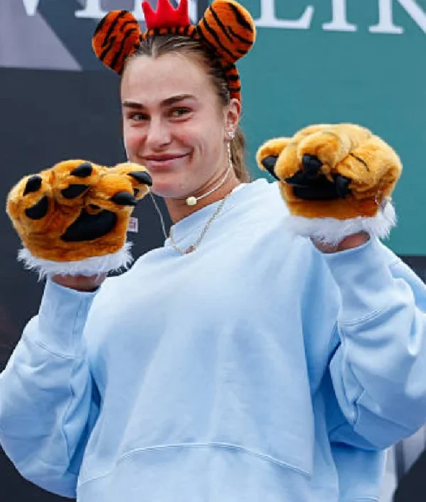 Aryna Sabalenka 2025 Wuhan Open fan meeting sweatshirt with sporty casual fit and event-inspired design.