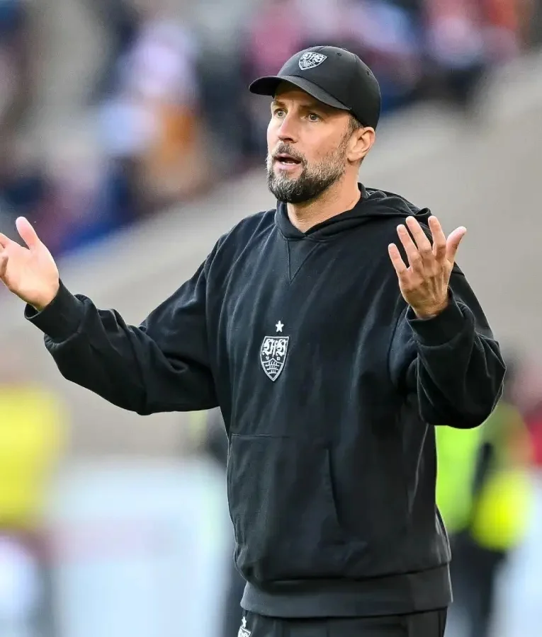 Sebastian Hoeneß Bundesliga 2025 black hoodie with casual fit and sports-inspired design